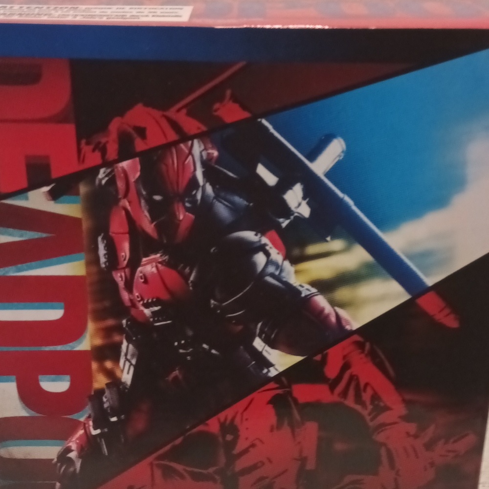 Marvel universe variant playarts action figures Deadpool